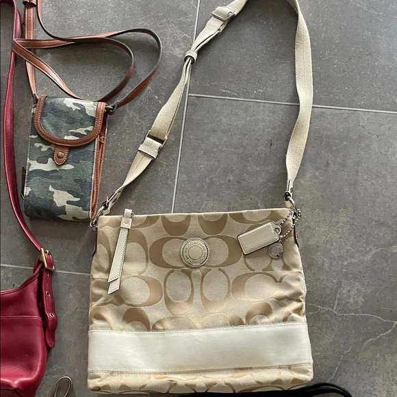 4 piece Bundle Of Authentic Coach Bags and 2 other brand high quality purses - Picture 3 of 16